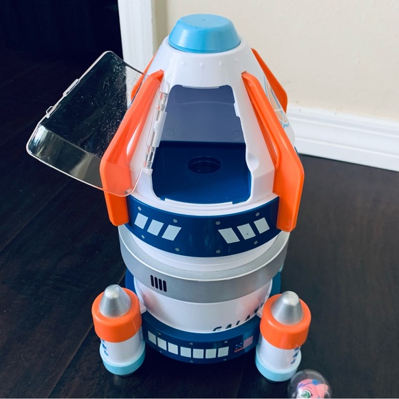 Ryan's World Galaxy Explorer Rocket 16 Pack Micro Figure Playset Spaceship Toy - Picture 7 of 13